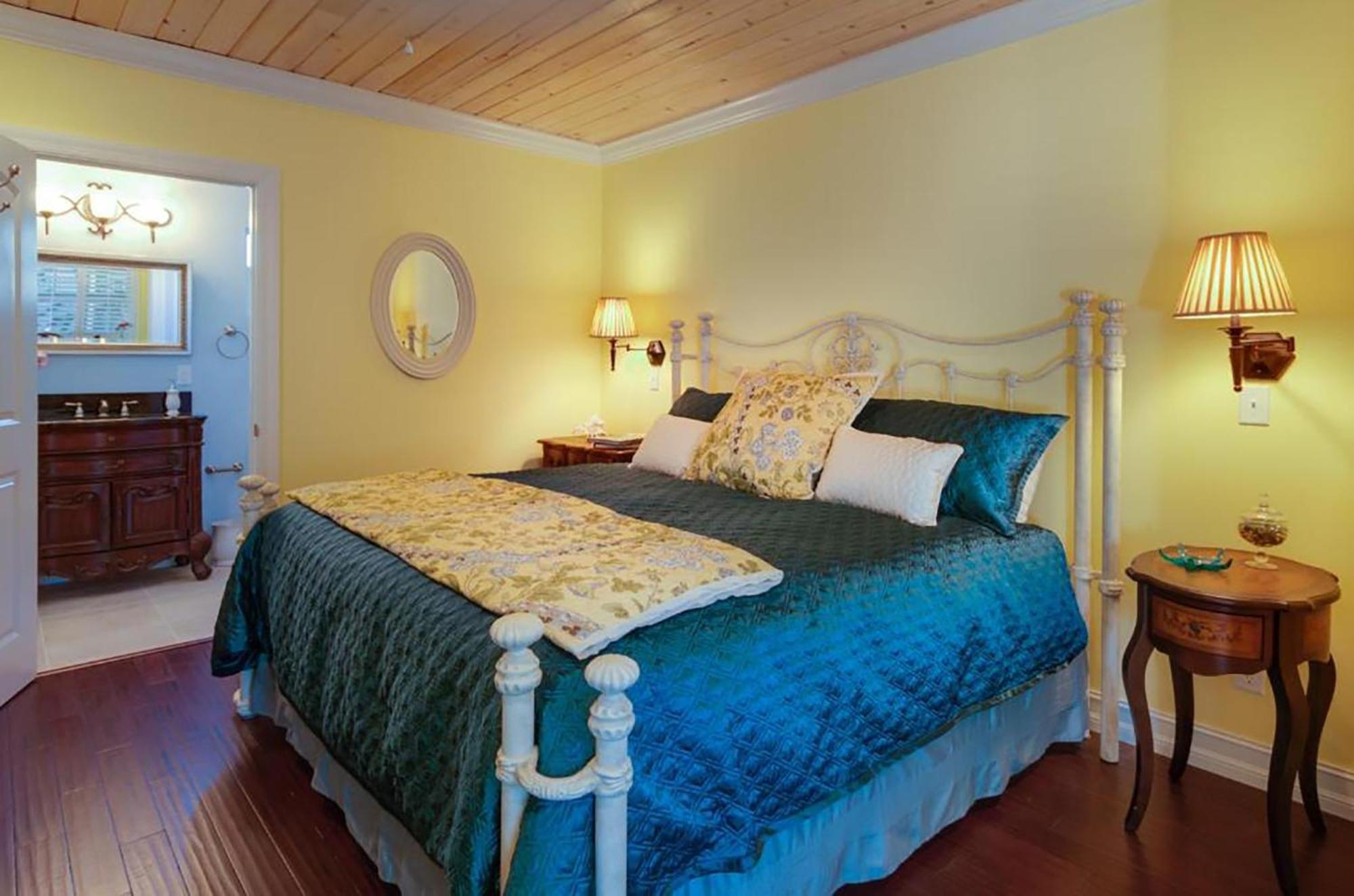 Seaglass Inn Bed And Breakfast Мельбурн-Бич Номер фото